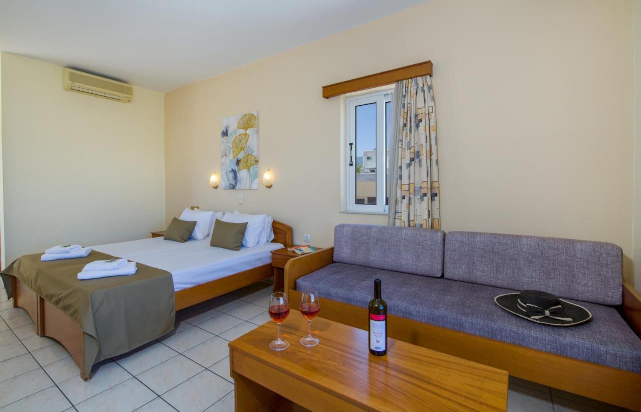 Dias Hotel Apartments Agia Marina Екстериор снимка
